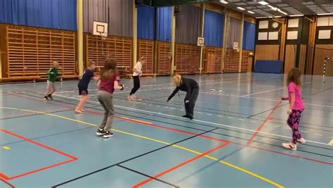 Rolig uppvärmning i grupp